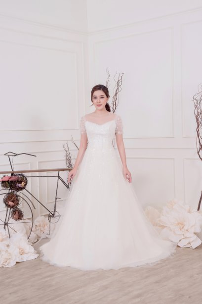 รวมชุดเดรสยาว ปักเส้น , ลูกไม้