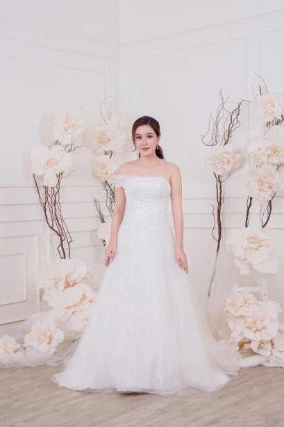 รวมชุดเดรสยาว ปักเส้น , ลูกไม้