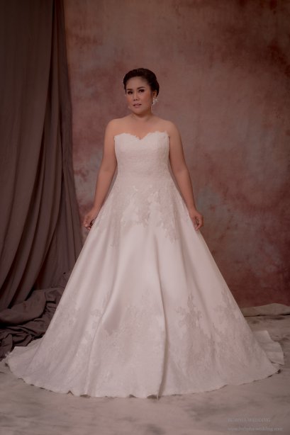ชุดเจ้าสาว Plus size 20