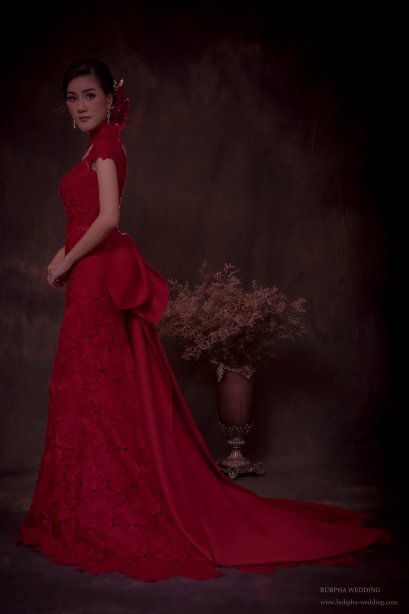 ชุดหมั้นเดรสยาว สีแดง  ชุดที่  29