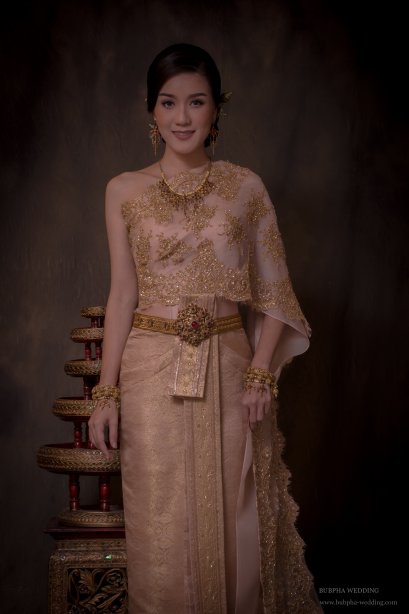ผ้าโบราณเทียม สีโอรสอ่อน ชุดที่  2