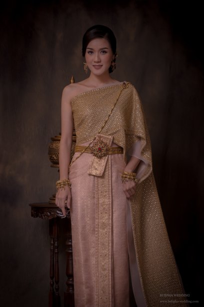 ชุดไทยผ้าโบราณเทียม สีชมพูโอรส ชุดที่  1