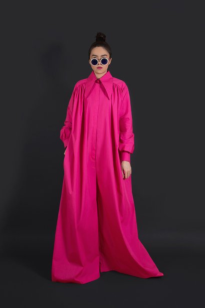จั๊มสูททรงโอเวอร์ไซส์สีช็อคกิ้งพิงค์ Grande Oversized Jumpsuit 