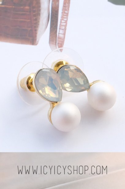 Pear &amp; Pearl Earrings - Pastel Blue