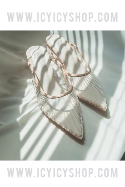 Olivia Sphere Flat Shoes