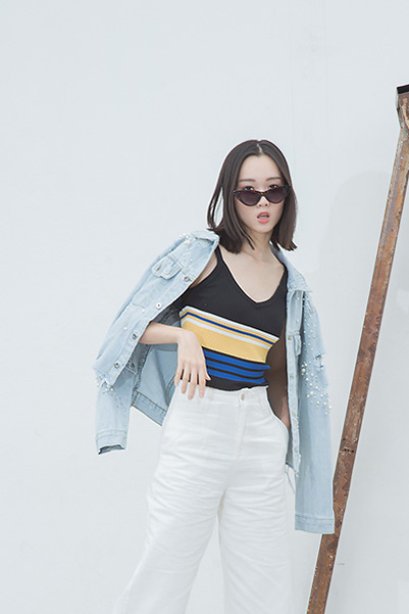 T11507 Rainbow Black Knit Top