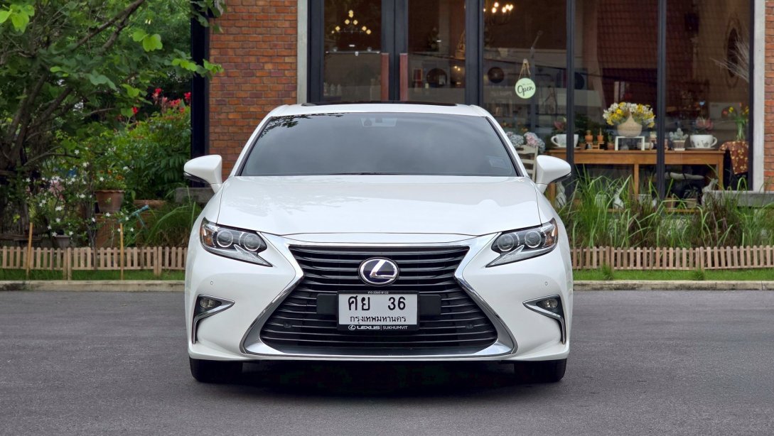 ES300h