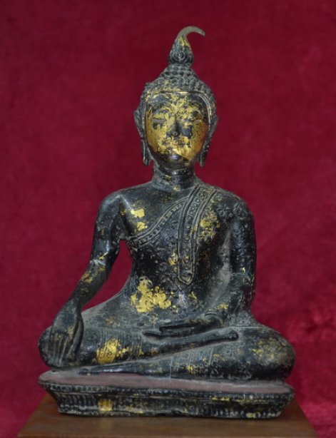 พระรัตนะยุคกลาง ๕ นิ้ว