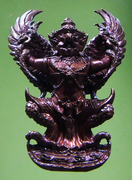 พญาสุบรรณเตชฤทธิ์ หลวงพ่อเดช วัดสังฆมงคล จ.นครสวรรค์ เนื้อทองแดงผิวรุ้ง