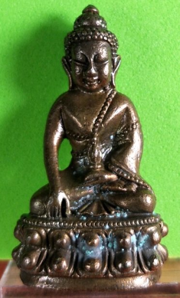 พระกริ่งพระธรรมสิงหบุราจารย์(หลวงพ่อจรัญ) เนื้อทองแดง นิยม