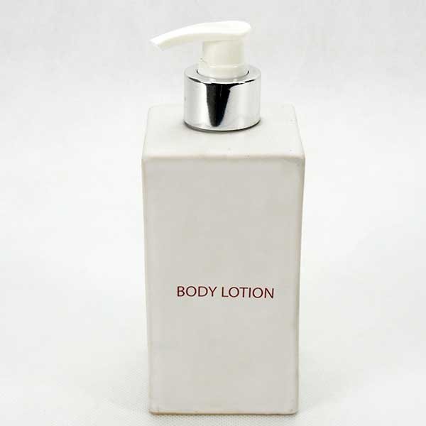 Dispenser 8x8 H. 12 cm.; WhiteBody Lotion chaokohhotelsupplies