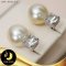 ต่างหูมุก South Sea สีขาวประกายทองอ่อน กระเปาะทรง cube ประดับพลอยแท้ Green Amethyst 0.8 ct / SN0480YE549