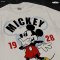 Power 7 Shop เสื้อยืดการ์ตูน Mickey Mouse  ลิขสิทธ์แท้ DISNEY (MK-298-สีเบจ)