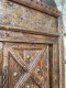 L64 ประตูอินเดียบานแต่งไม้กากบาท
