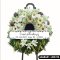 พวงหรีดกระดานดอกไม้สดโทนสีครีมเขียว ประดับลูกตีนเป็ดแห้งและดอกลิลลี่ขาว ดีไซน์ธรรมชาติ รุ่นวรพฤกษ์ LWB 116