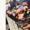 ช่อดอกไม้สดสีสันสดใส Le Floriste สำหรับแสดงความยินดี/รับปริญญา (