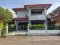面积很大，价格最便宜！！！ 出售 2 层楼别墅，面积 90.1 平方哇，Thaweesuk Village, Garden Home, Ban Chang, 罗勇，靠近帕云海滩。