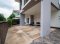 欢迎洽谈！！！ 出售别墅Burasiri Thakham-Rama 2 项目，实质非常新，位置好，环境安静！！！ 61.5平方哇，特价！！