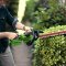 BATTERY HEDGE TRIMMER 40V INCLUDING BATTERY  AND CHARGER