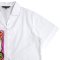 เสื้อครอปเชิ้ตผู้หญิง - สีขาว : ลายหญิงสาวมงกุฎดอกไม้บนกรอบชมพู
