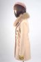 เช่าเสื้อโค้ทผู้หญิง รุ่น  Chantilly Lace Faux Fur Coat  0908GCL487FACRM1