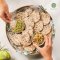 Rice Chips Coconut Pandan Leaf ข้าวกล้องแผ่นอบกรอบ Forest Food ขนมเพื่อสุขภาพ เคี้ยวเพลิน เกินห้ามใจ 40g
