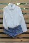สตรีทแฟชั่น เสื้อเชิ๊ต สีขาว ตกแต่งโครเชต์ถัก