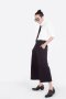 สตรีทแฟชั่น เสื้อขาวคอเชิ๊ตทรง oversized กับกางเกงเบสิคทรง culottes