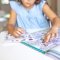 [175ชิ้น+14ฉาก] รุ่น 30150 สติกเกอร์ รุ่นรอบเมือง Melissa & Doug Seek & Find Sticker Pad -Around Town
